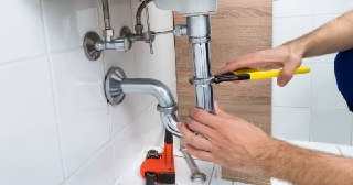 Сантехнические работы Апатиты цена 476 руб. Услуги сантехника